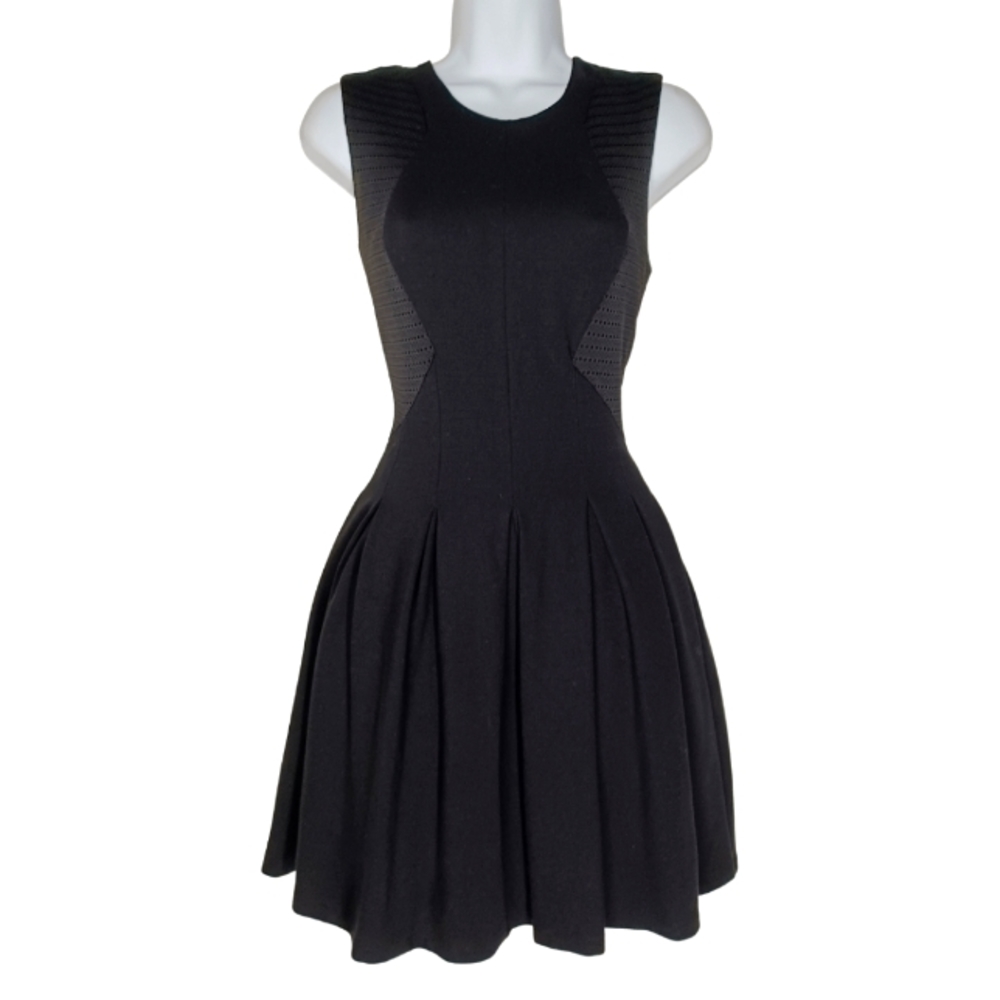BCBGMAXAZRIA Black Perforated Side Panel Sleeveless Fit Flare Skater Dress XS